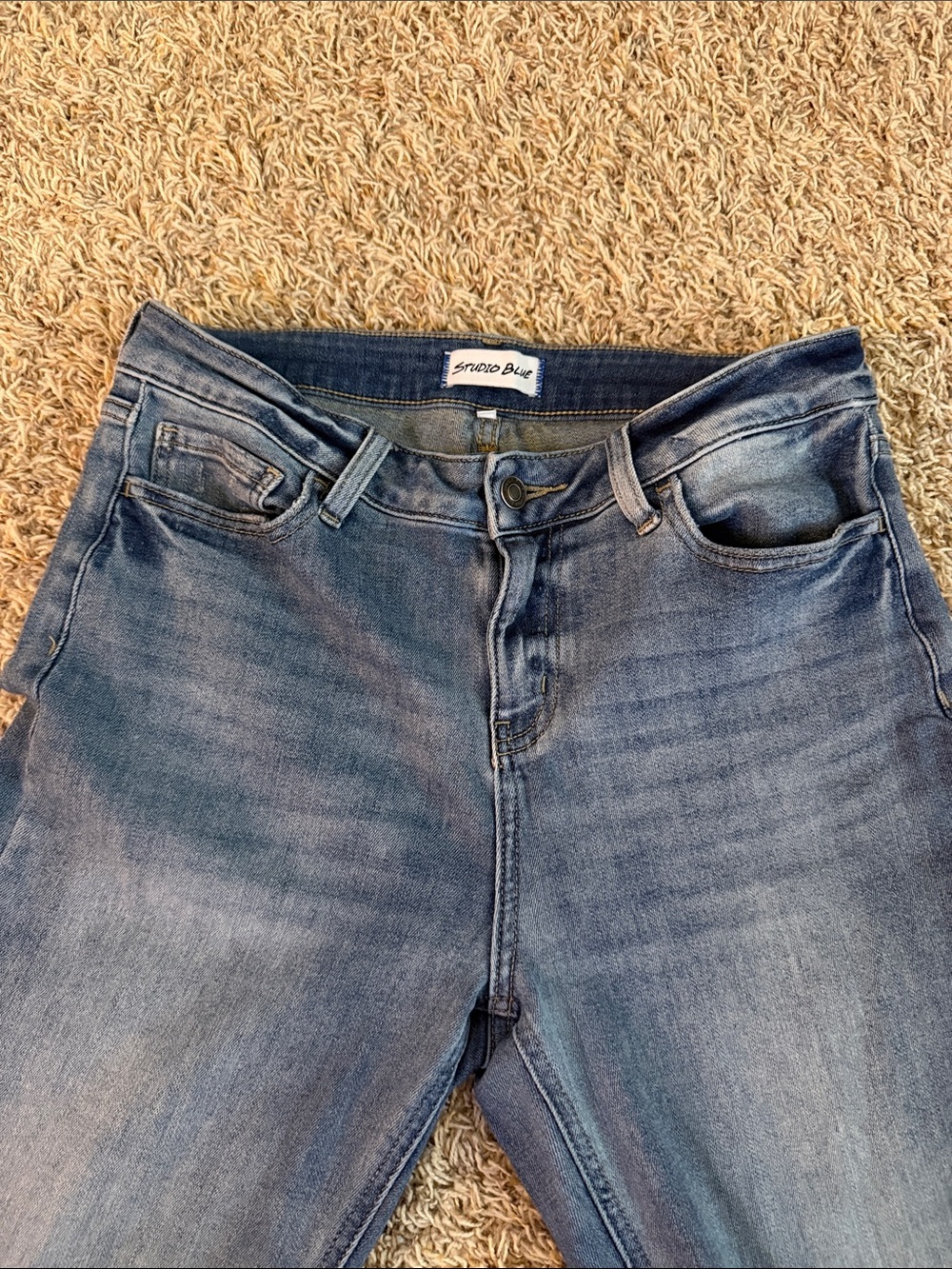 Studio High-Rise Faded Blue Women's Jeans